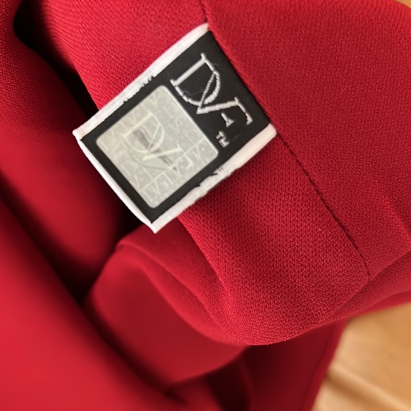 DVF Red Dress!!  Work twice! - Picture 8 of 9